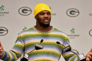 Micah Parsons está en duda para debut de Packers
