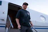 Canelo Álvarez llega a Las Vegas para su pelea contra Terence Crawford