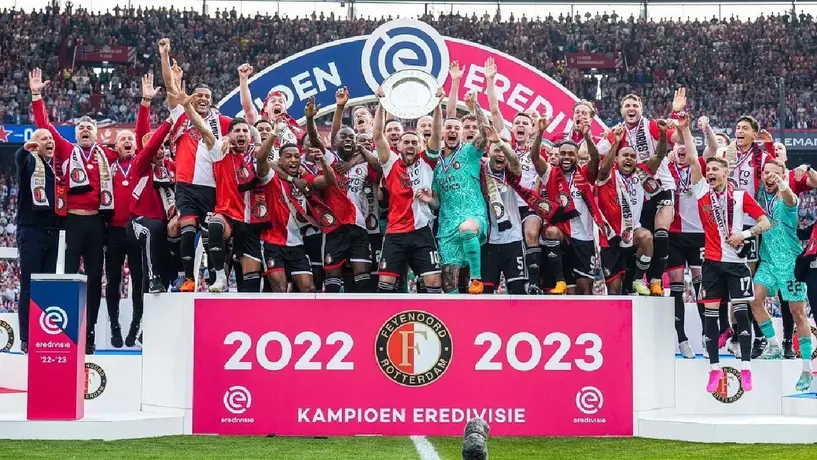 ¡Bombazo europeo! Xolos se refuerza con excompañero de Santiago Giménez en Feyenoord