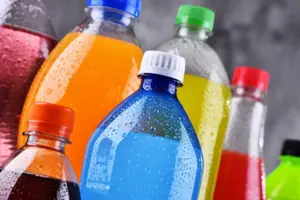 Impuestos 2026: Esto costarán los refrescos en México el próximo año