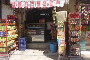 ¡Cerrarán las tienditas de la esquina! Advierten riesgo por aumento de precio en refrescos y cigarros