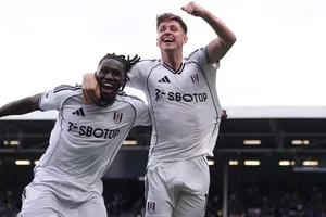¿Y Raúl? Fulham gana 3-1 a Brentford con discreta actuación de Jiménez