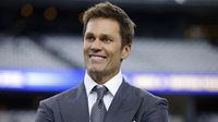 Dueño de Raiders revela que Tom Brady estuvo cerca de ser QB del equipo antes de ir a Buccaneers