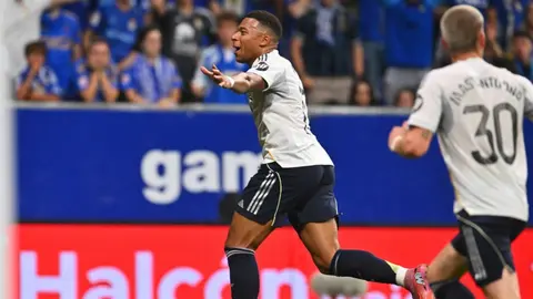 Real Madrid vence al Real Oviedo con doblete de Kylian Mbappé