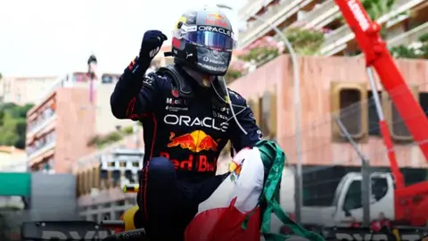 “Siempre le deseamos suerte”: Sheinbaum respalda el regreso de Checo Pérez a la Fórmula 1