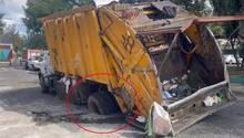 VIDEO / Otro socavón en CDMX: ahora se hundió un camión de basura en Gustavo A. Madero