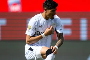 Piero Hincapié se acerca al Arsenal; clubes mantienen negociaciones