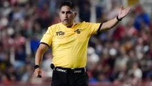 Oscar Mejía es elegido como el árbitro del Clásico Nacional del Apertura 2025