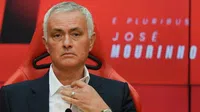 Florentino Pérez felicitó a José Mourinho por su llegada a Benfica