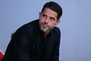 Afición de Necaxa abucheó a Fernando Gago y ya lo quieren fuera