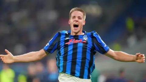 Atalanta logra su primera victoria en Champions tras remontar al Brujas
