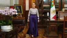 Claudia Sheinbaum lució vestido artesanal en su primer Grito de Independencia como presidenta