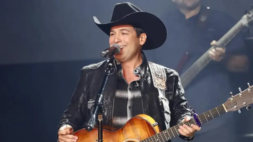 ¡Desvelado y sin amor! Bobby Pulido se lanza a la política