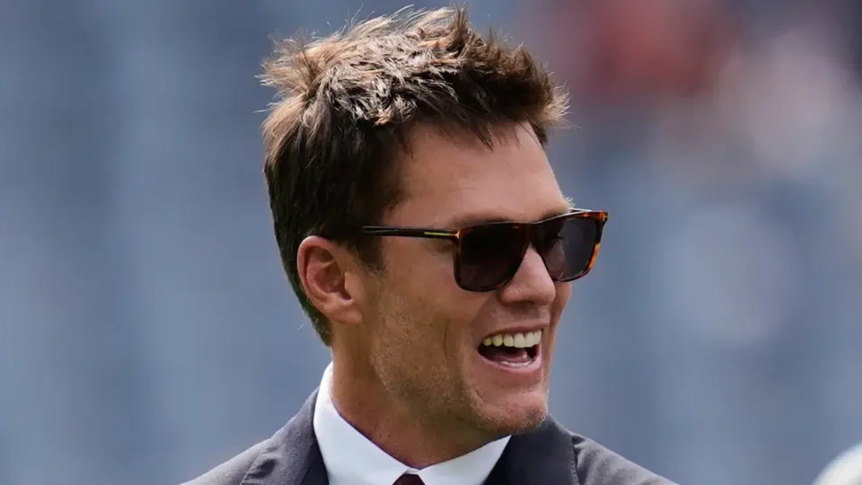 Tom Brady descarta conflicto de intereses por su rol de analista y propietario parcial de Raiders