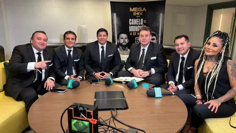Netflix le ‘robó’ narrador a TUDN para la pelea de Canelo vs Crawford