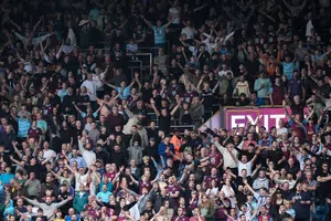 La fiebre mexicana por el Sunderland tiene competencia: Burnley levanta la mano