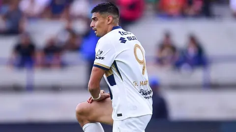 Guillermo Martínez sigue con la pólvora mojada; se perdió dos claras de gol ante Atlas