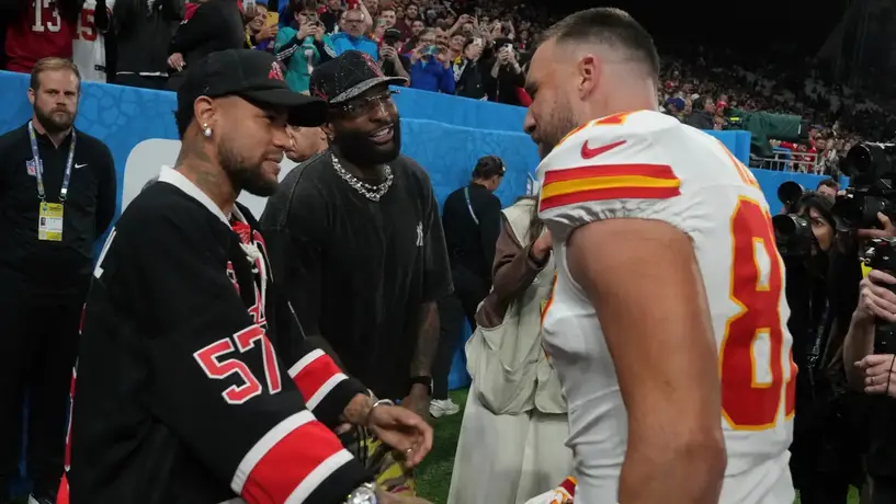 Neymar sorprende en la NFL en Brasil y se encuentra con Travis Kelce en Sao Paulo