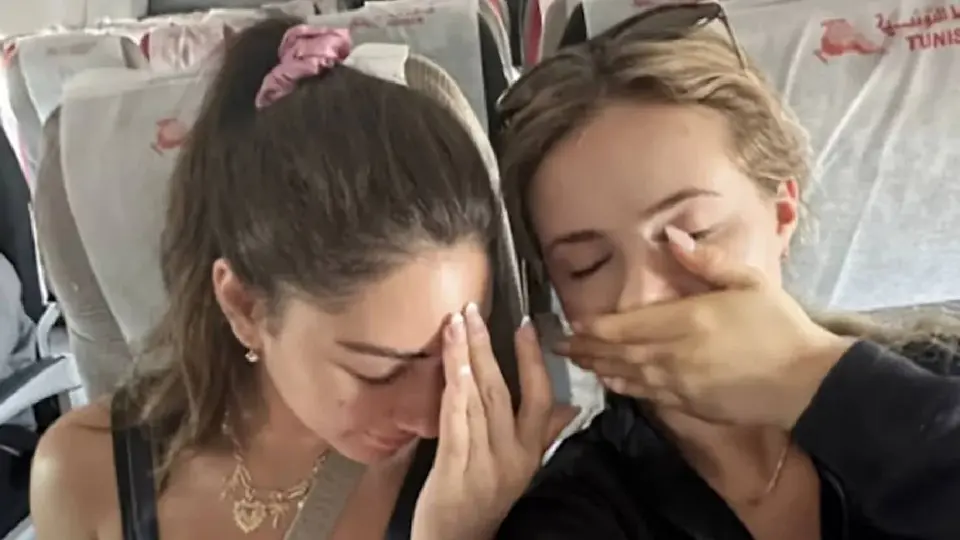 To Nice o Tunis: el error de pronunciación que mandó a dos chicas a África sin saberlo