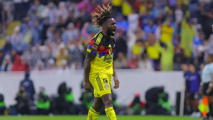 ¡Aprende rápido! Saint-Maximin ya se burla de Cruz Azul tras debutar con América