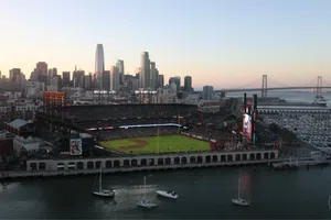 ¡De primer mundo! Así adaptaron un estadio de beisbol para un partido de futbol