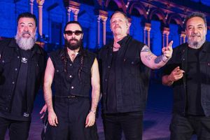 Molotov arma doble fiesta en el Palacio: suman fecha para seguir celebrando 30 años de desma$%&