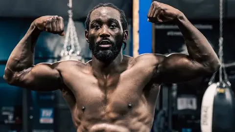 ¡Impresionante! Crawford reaparece con potente físico previo a pelea ante Canelo Álvarez