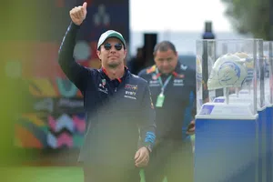 "En un mes Checo estará listo": Mario Domínguez sobre el regreso de Checo Pérez a la F1 con Cadillac