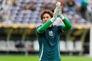 ¿Se aleja del Mundial? Guillermo Ochoa no fue convocado por Javier Aguirre para Fecha FIFA de octubre