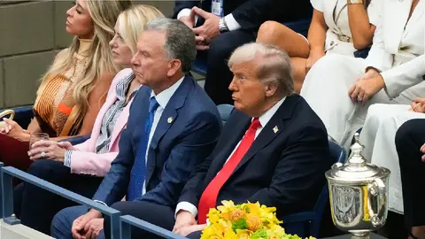 Visita de Trump al US Open genera abucheos y largas colas de seguridad