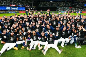 Seattle Mariners busca llegar a su primera Serie Mundial... A costa de los Blue Jays