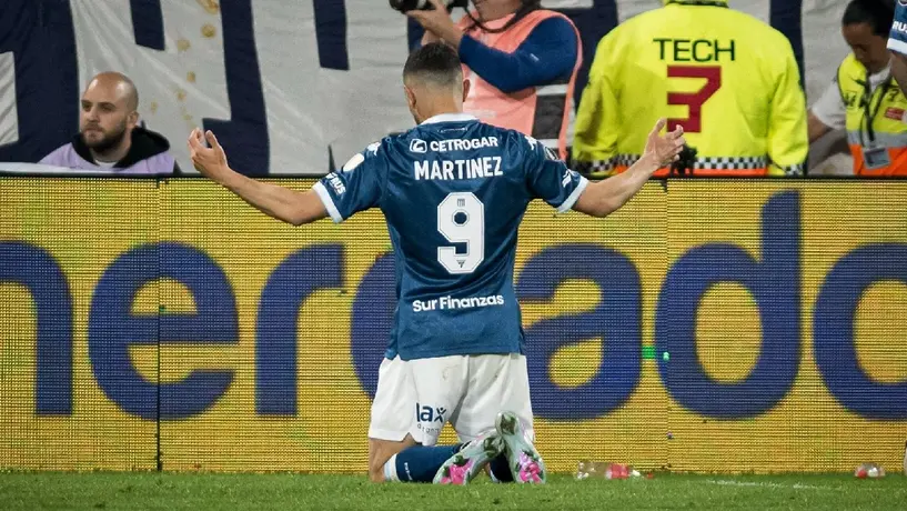 Racing vence a Vélez en Copa Libertadores y toman ventaja en la serie