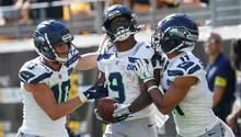 Seattle sorprende a Pittsburgh con triunfo 31-17 tras jugada insólita en equipos especiales