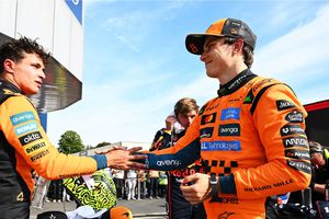 Max Verstappen cuenta que hubiera hecho en el lugar de Piastri: "No lo dejo pasar"