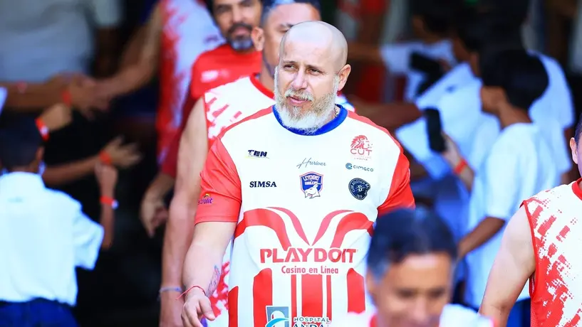 ¿Problemas con la ley? Bofo Bautista es captado dando supuesto soborno y el video ya es viral
