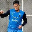 ¡Está de vuelta! Carlos Salcedo regresa a entrenar con Rayados