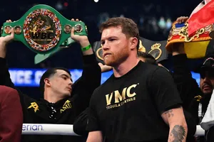 Terence Crawford devolvió los cinturones a Canelo Álvarez tras la pelea en Las Vegas