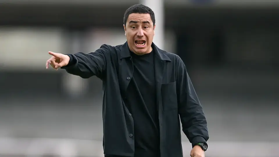 Efraín Juárez confirma que llegará otro centro delantero a Pumas en este mercado