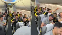 Aerolínea denuncia incidentes con el plantel de Peñarol durante su vuelo a Argentina