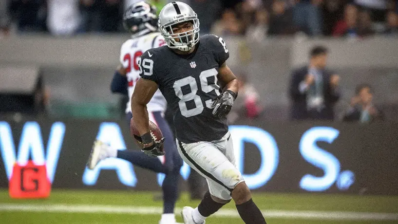 Amari Cooper regresa a los Raiders; firma contrato por un año con Las Vegas