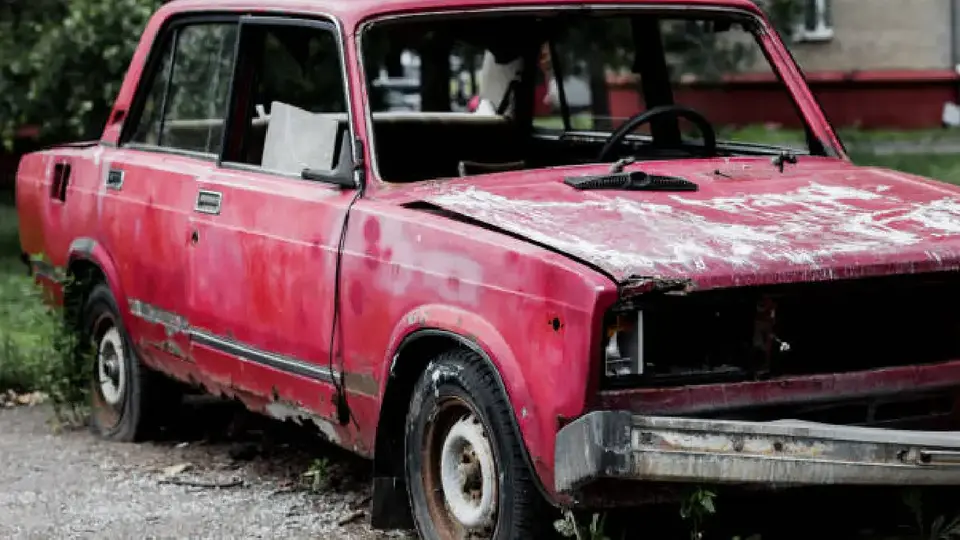 Autos abandonados en CDMX: cómo reportarlos y cuál es la sanción