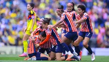 Con doblete de Castro, Chivas gana su "segundo" Clásico del fin de semana ante América