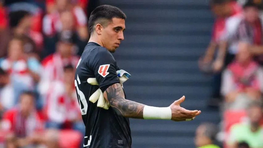 Álex Padilla recibe tres partidos de suspensión tras conducta antideportiva | X: @AthleticClub