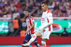 Zague lanza mensaje a los actuales jugadores de Chivas: “Pasarán desapercibidos en una historia tan rica”