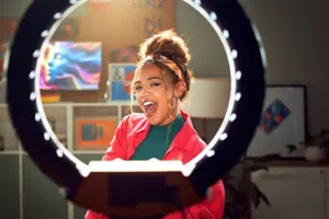 Influencer pide depa gratis a cambio de historias en redes y se vuelve viral