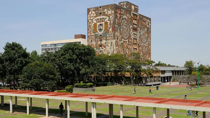 ¿Qué está pasando en Ciudad Universitaria? La policía entró a la facultad de Economía