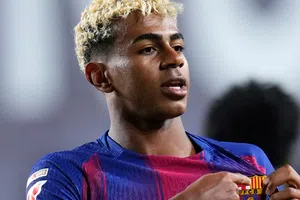 ¡Alerta! Lamine Yamal se ausenta de los entrenamientos del Barca y es duda para el duelo ante Newcastle