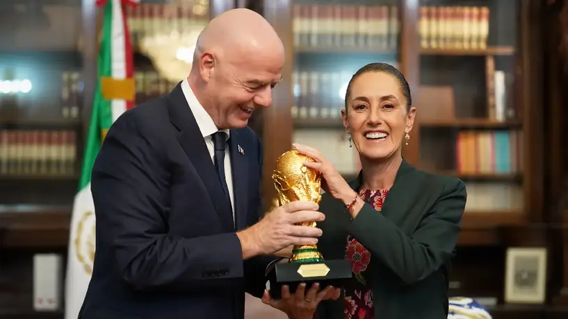Claudia Sheinbaum recibe a Infantino en preparación para el Mundial 2026 en México