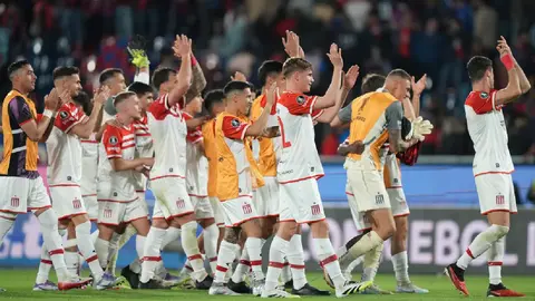 Estudiantes de La Plata se mete entre los ocho mejores de Copa Libertadores