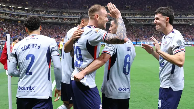 ¡Máquina encarrilada! Cruz Azul vence a las Chivas con golazo de Rotondi
